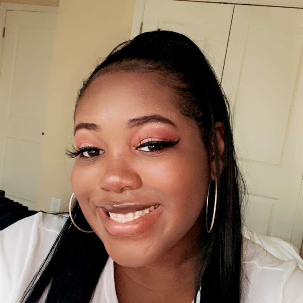 Meet your Posher, Ivana